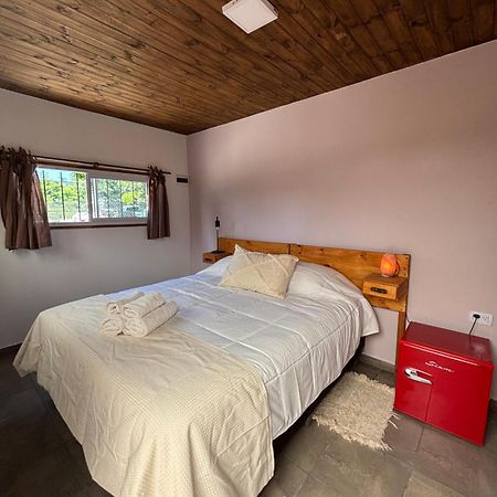 In Da House Bed & Breakfast Molinari Bagian luar foto