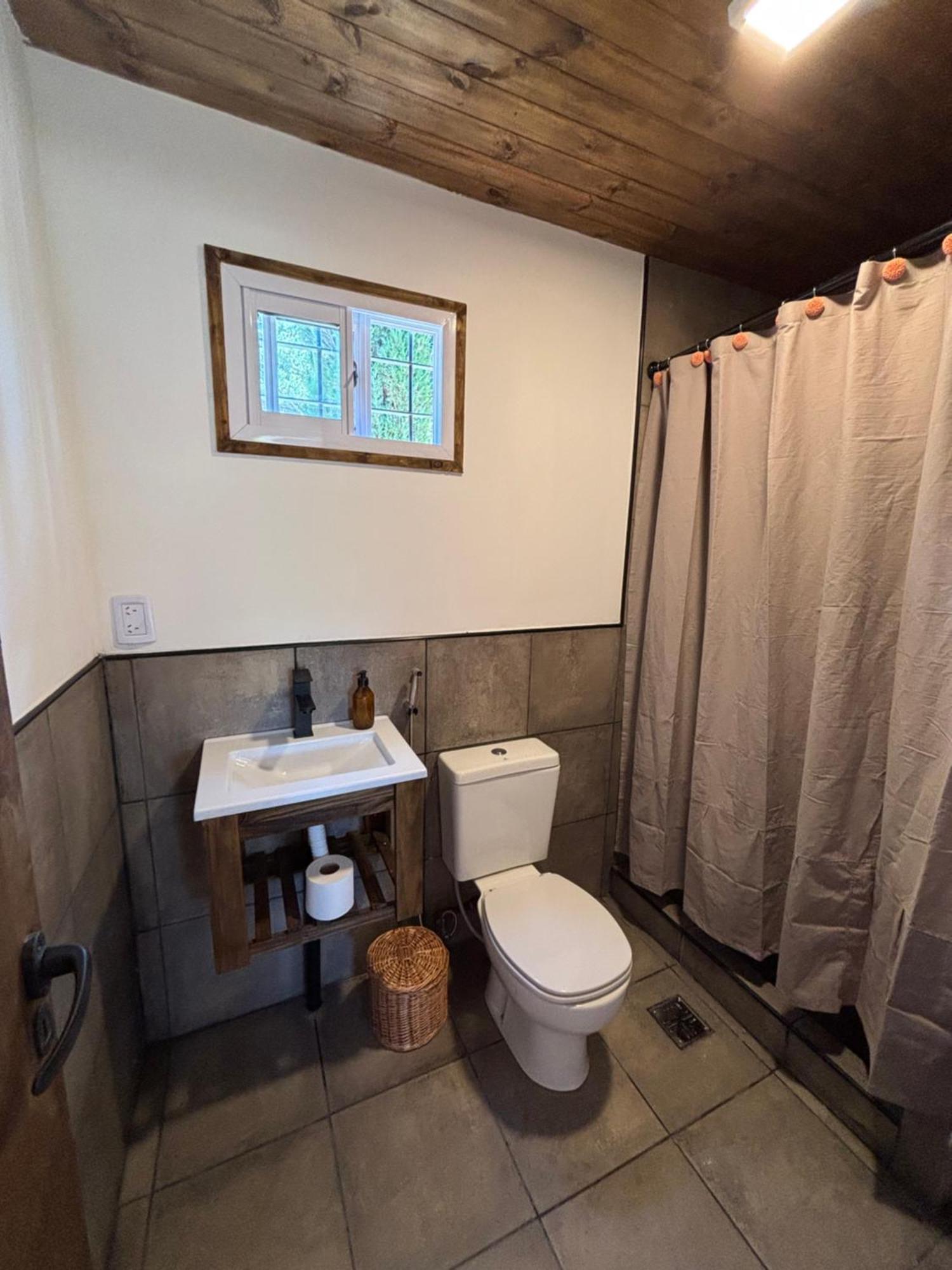In Da House Bed & Breakfast Molinari Bagian luar foto
