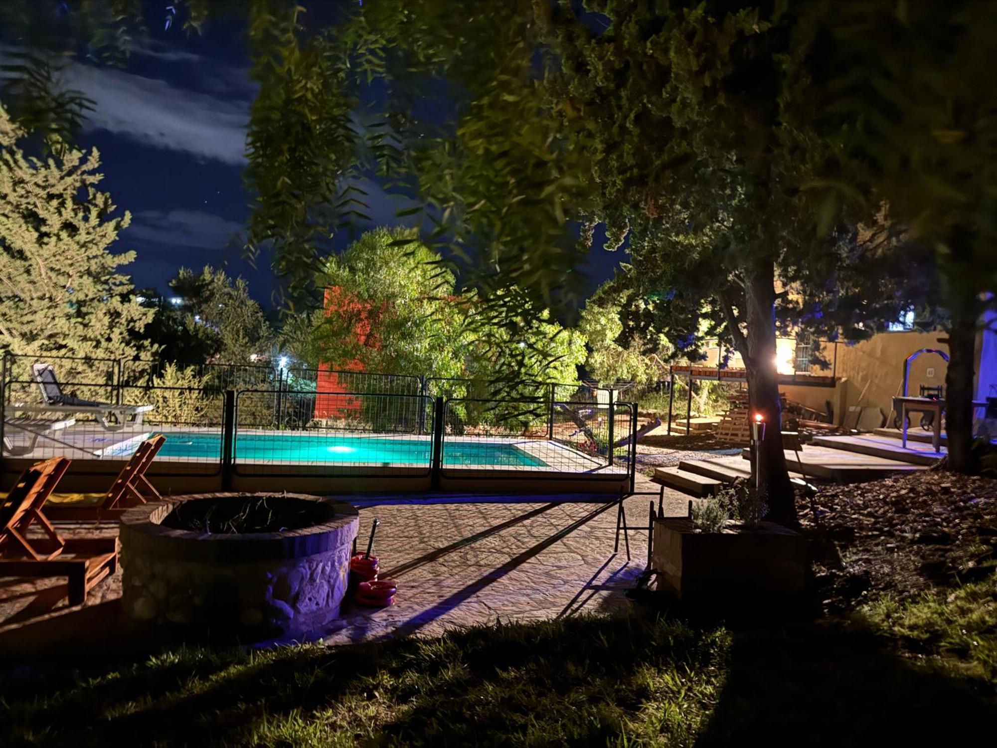 In Da House Bed & Breakfast Molinari Bagian luar foto